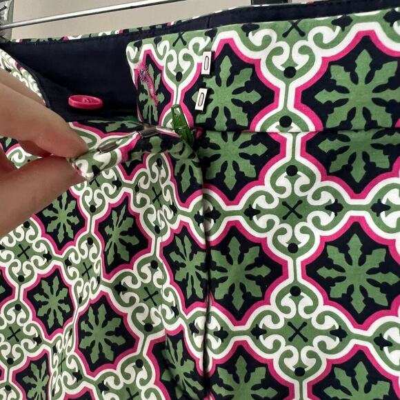 Boden Women's Richmond Shorts Green Pink Print size 10 - Picture 3 of 6